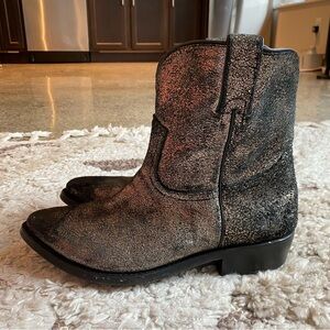 frye distressed gold foil short pointed toe cowgirl western boot 8.5 block heel